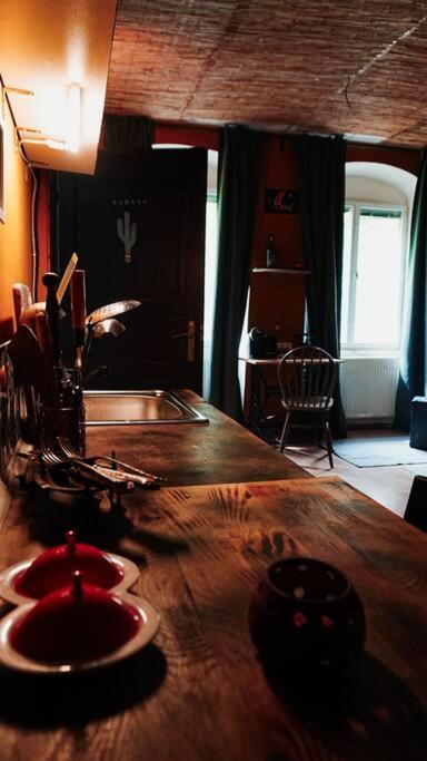 Sahara Studio With Shared Bathroom In City Centre Bratysława Zewnętrze zdjęcie