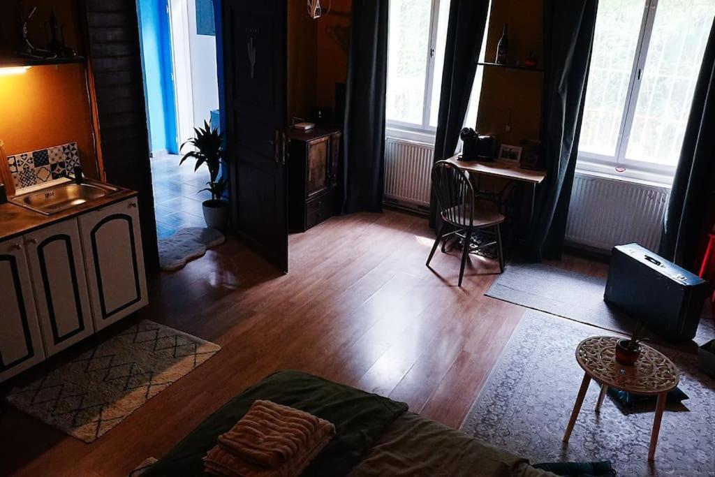 Sahara Studio With Shared Bathroom In City Centre Bratysława Zewnętrze zdjęcie